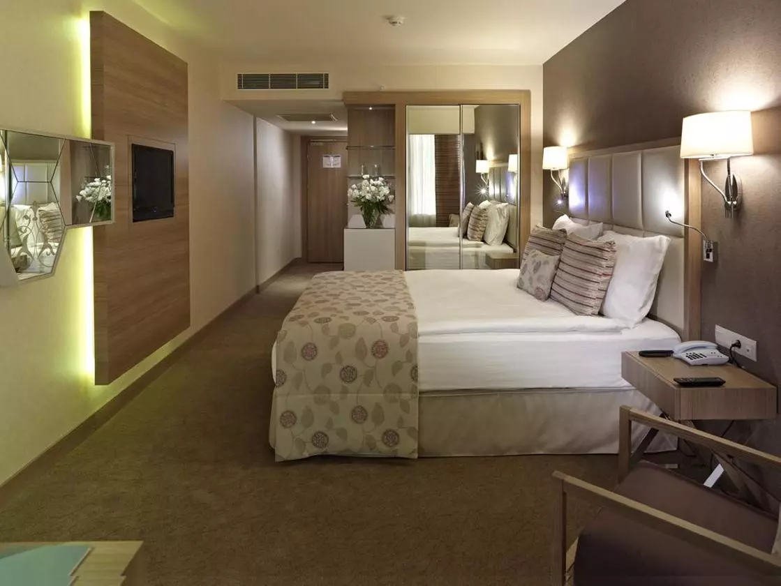 KAYAIZMIR_SHABAVIZ (3).jpg